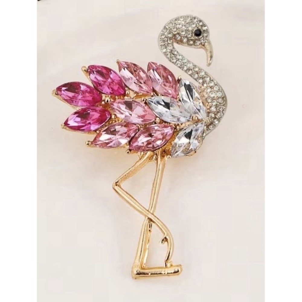 Contemporary Costume Pink Rhinestone Flamingo Brooch Gold Tone Bird Pin
